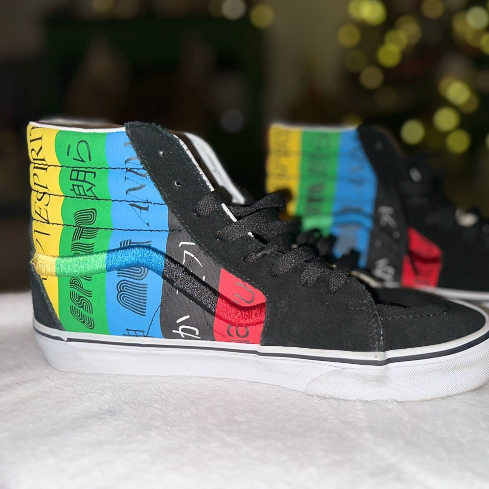 VANS Sk8 Hi Top Espiritu Sneakers Mens
Size 8.5